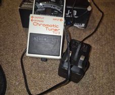 boss guitar tuning pedal