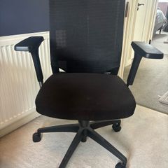 Black Ergonomic Mesh Office Chair