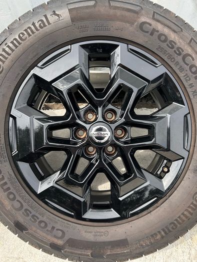 Genuine Nissan Navara 18" Alloy Wheels - Like New