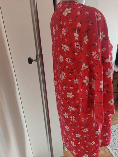Mango red floral V-neck mini dress size XS/S Perfect condition Postage included