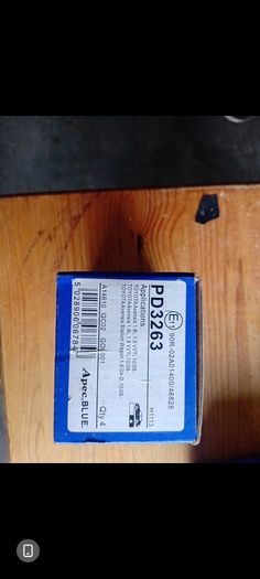 Toyota Avensis rear brake pads and discs