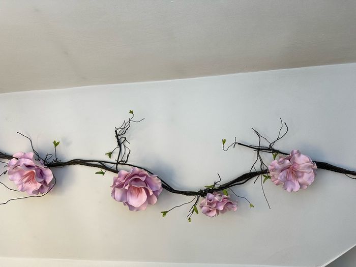 Pink furniture and decorative flowers (3)