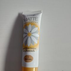 Foundation Warm Ivory New