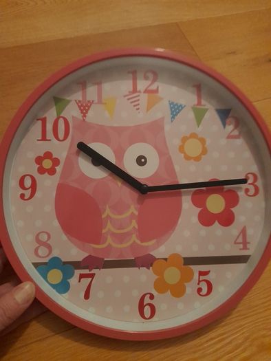 Girl's clock, brand new