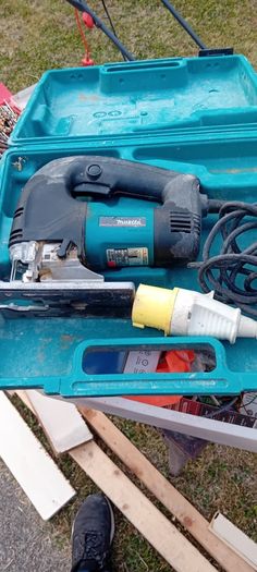 Makita saw