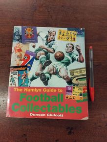 Hamlyn Guide to Football Collectables