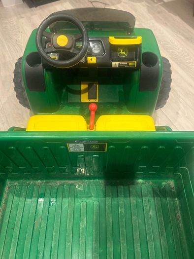 John Deere Gator