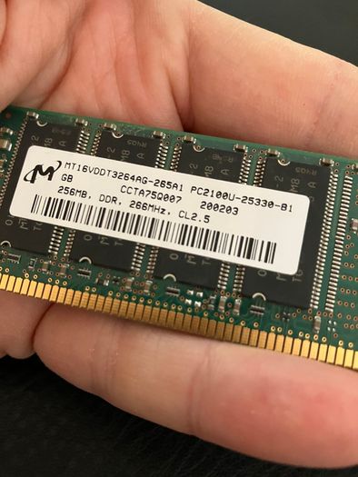 Micron 256MB DDR-266 PC2100 Desktop RAM 184 Pin