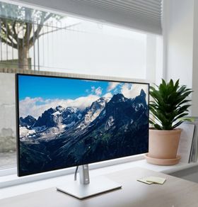 Dell Pro 27 Inch Plus USB-C Hub Monitor
