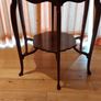 6-legged table Image 2