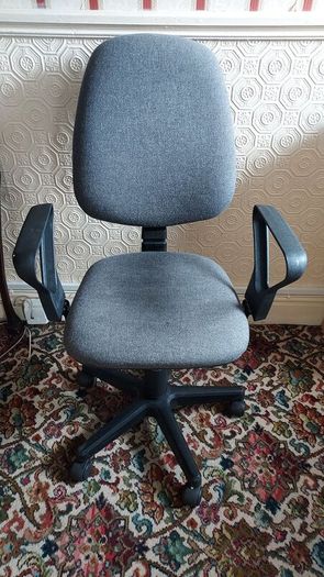 Computer chair