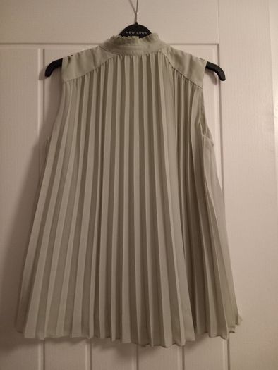 Mint green top, new. H&M