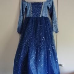 Else winter Queen dress