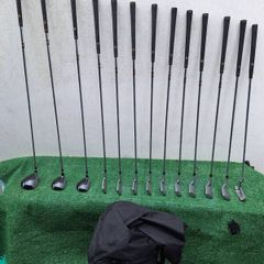 Golf clubs. Wilson full set