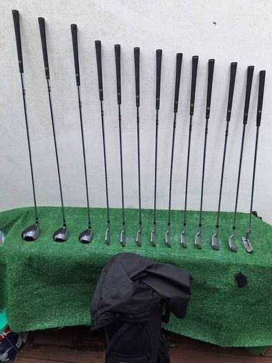 Golf clubs. Wilson full set