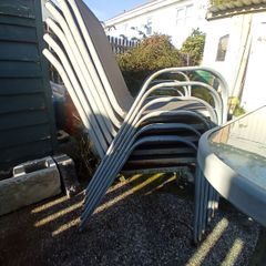 garden table & 5-6chairs
