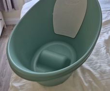Shnuggle Baby Bath
