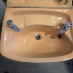 Retro/ Vintage bathroom sink and toilet