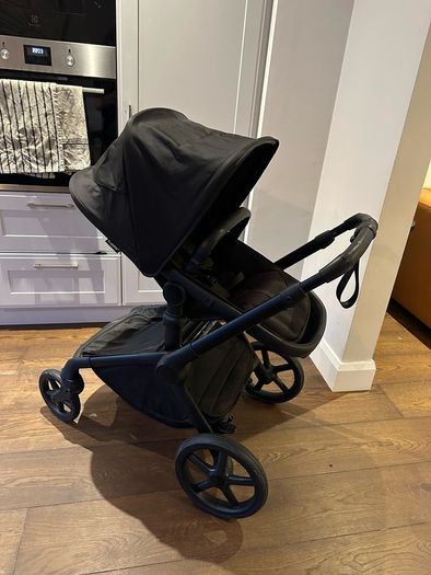 Bugaboo fox 5 - limited edition Noir with accessories