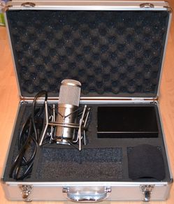 The t.bone SCT 700