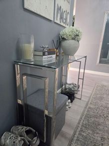 Console table
