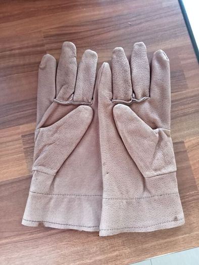 3 Pairs of Handmade Vintage Style Leather Gloves Size 19
