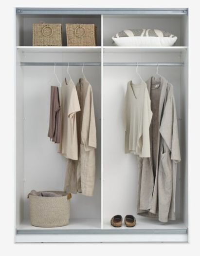 Compact wardrobe
