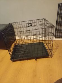 Medium sized dog crate