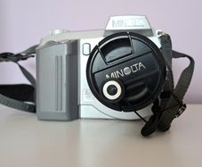 Minolta  Dimage 5