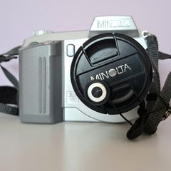 Minolta  Dimage 5