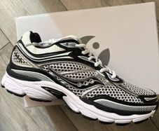 Saucony ProGrid Omni 9