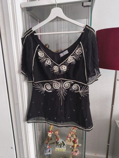 Wallis top