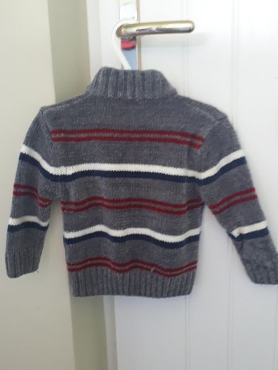 Dunnes Stores woollen jumper&matching hat