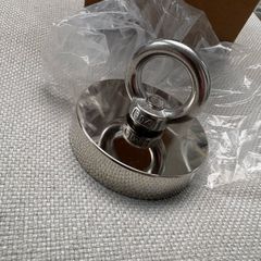 Fishing magnet