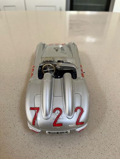 Mercedes 300 SLR signed by Sir Stirling Moss with COA 1/18