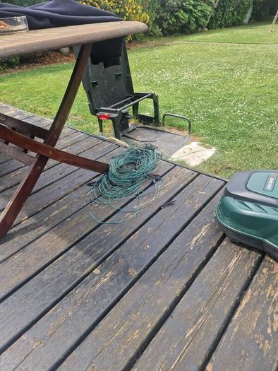 robot lawnmower