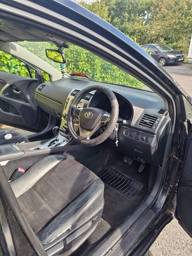 Toyota Avensis 2014