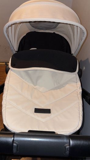 twin pram