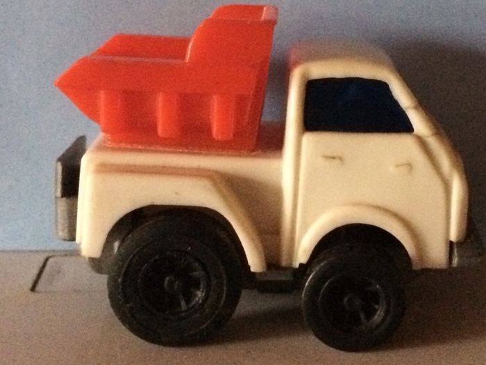 Choro-Q style Friction Tipper Lorry