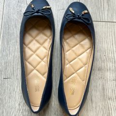 Michael Kors Leather Ballet Flat (Like New)