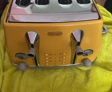 DeLonghi Icona 1800W 4 Slice Toaste