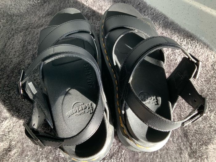 Dr Martens / Docs Size 5, Voss 11 Quad Athena Leather Strap Platform Sandals in Black