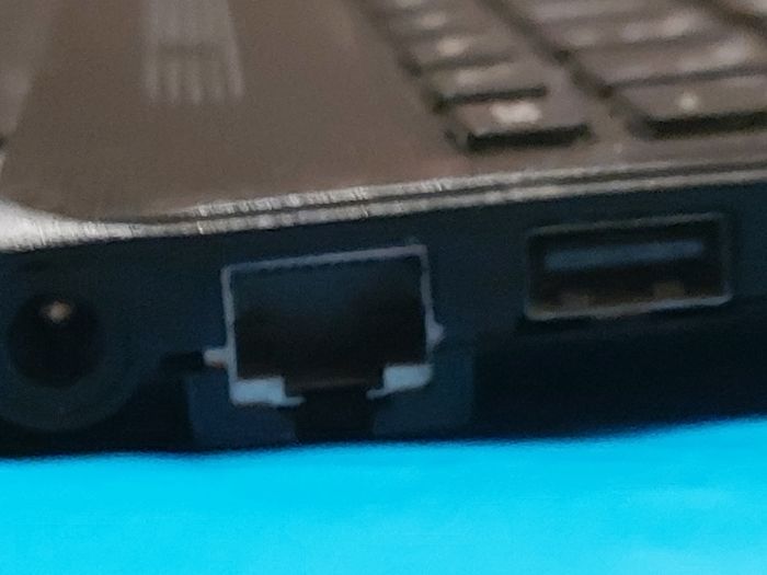 Toshiba Satellite C50-B-14D, Intel Celeron CPU N2830 2.1GHz, 4GB Ramm, 500GB HDD, Windows 10, Microsoft Edge, Chrome
