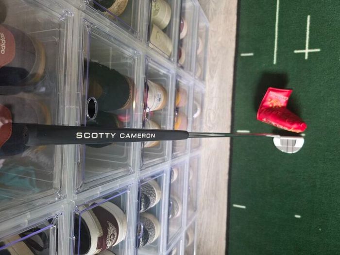 Scotty Cameron Special Select Fastback - 34 inch