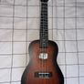 Ukelele Tiare Tanglewood with case like new Image 2