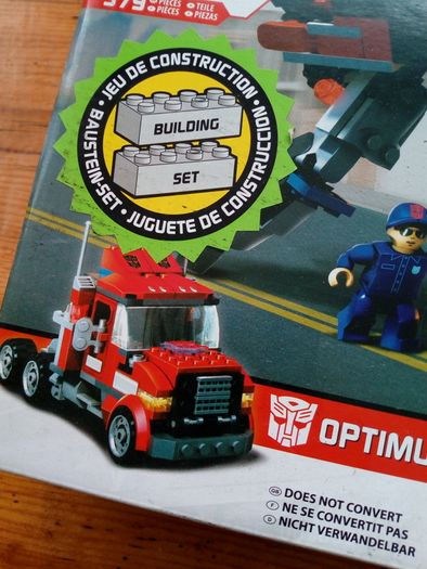 Transformers KRE-O Optimus Prime v Megatron
