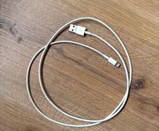 cable for iphone