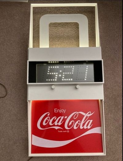 Coca Cola Everbrite Clock Rare New Year 1977