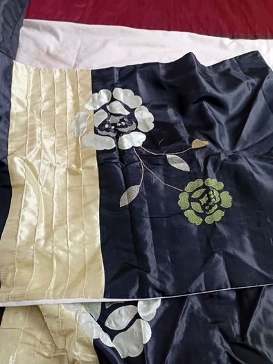 Beautiful Bed runner Pillow Cases and Cushion Black and lime green/Lemon