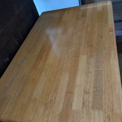 Kitchen table, chairs, tv stands